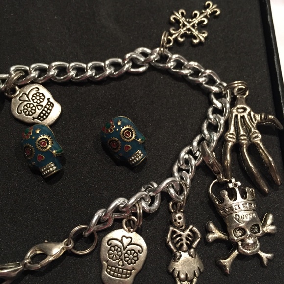 Vintage Jewelry - Skeleton Day Of The Dead Charm Bracelet & Earrings